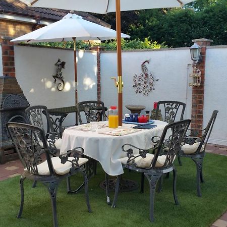 Best Area Close To Leeds Centre Bagian luar foto