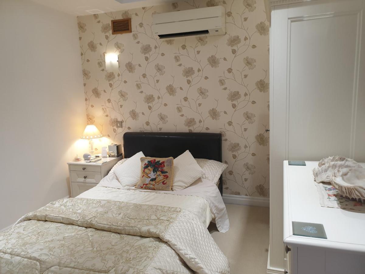 Best Area Close To Leeds Centre Bagian luar foto